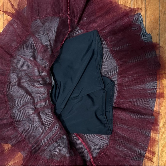 Plaid school girl dance skirt with suspenders - Picture 2 of 2